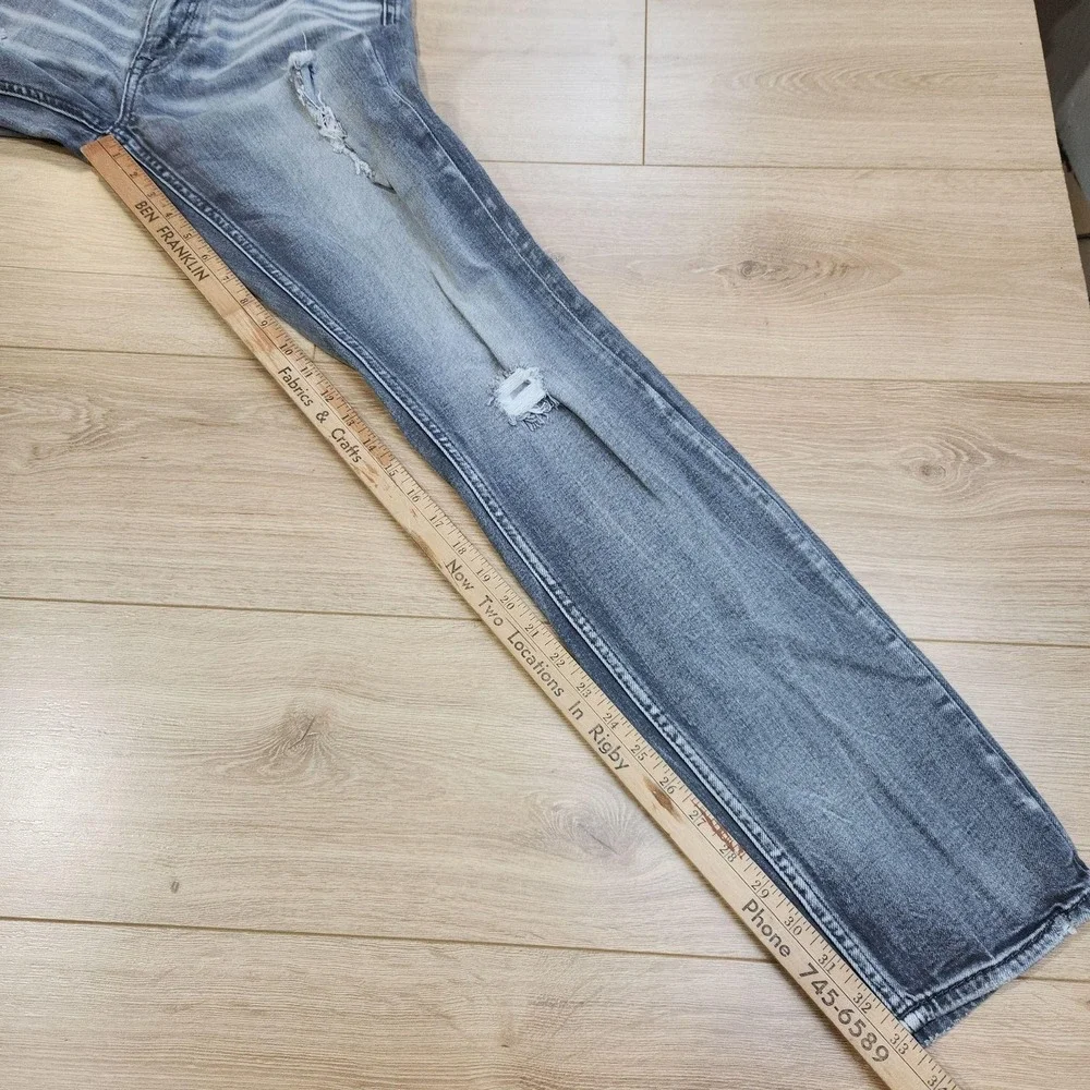 BKE Alec Straight Jeans Mens 30x34 Gray Medium Wash Distressed Denim Casual - Picture 6 of 8